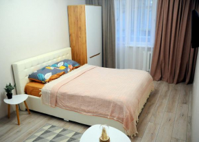BoHo Apartment near Center!